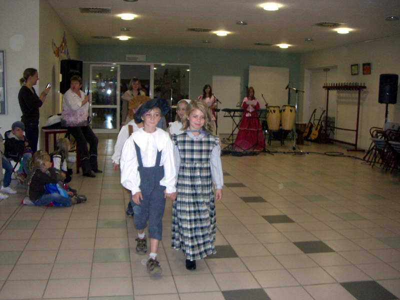 02.jpg