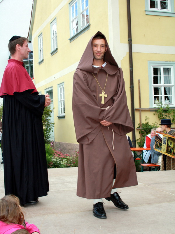 09.jpg