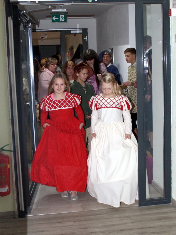 09.JPG