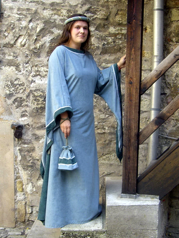 145.jpg